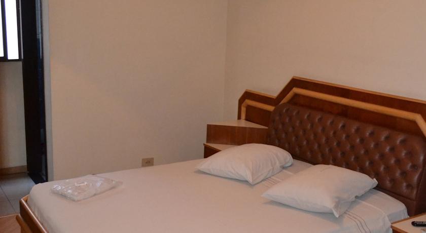 Aero Plaza Hotel