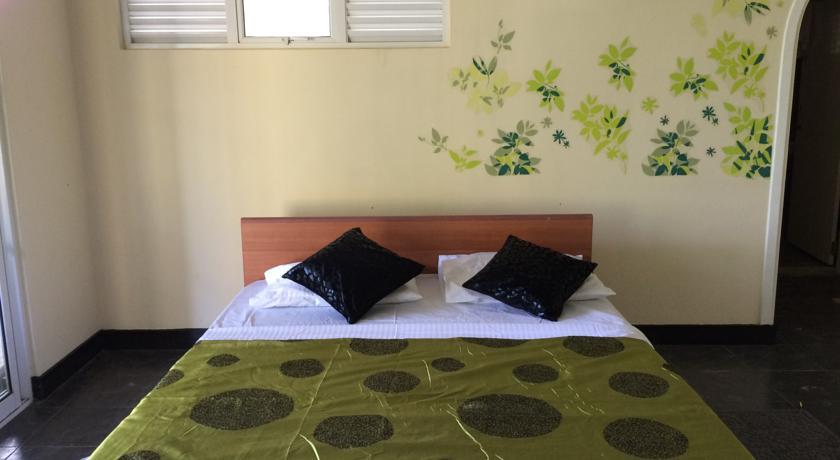 Апартаменты Holiday home Akkara Dahaya Bungalow