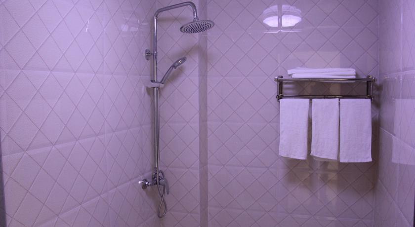 Отель Jiuhuamiao Qianguzhen Renjia