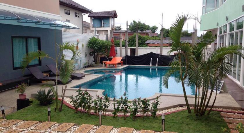 Отель Saranya Riverhouse