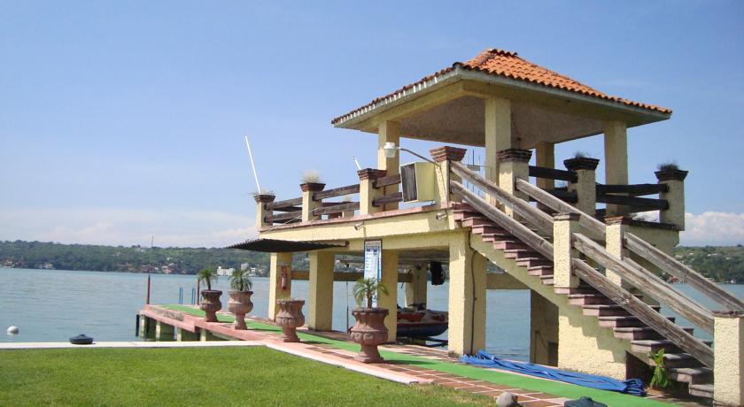 Отель Paradise Ski Club