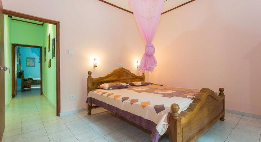 Апартаменты Holiday home Beruwala Beach