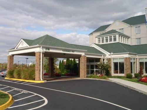 Отель Quality Inn & Suites