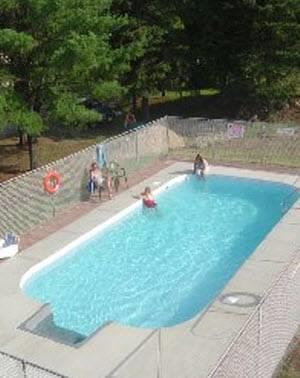 Отель South Wind Motel & Campground