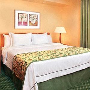 Отель Fairfield Inn & Suites Worcester Auburn