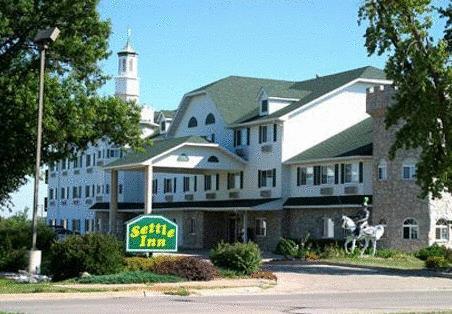 Отель Settle Inn and Suites Altoona