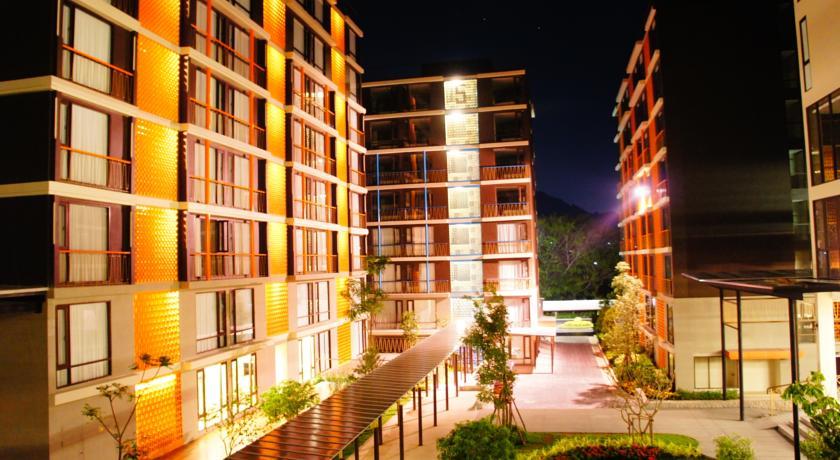 Отель Balcony Courtyard Hotel & Serviced Apartment