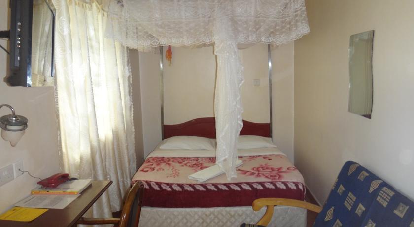 Мини-отель Midway Hotel