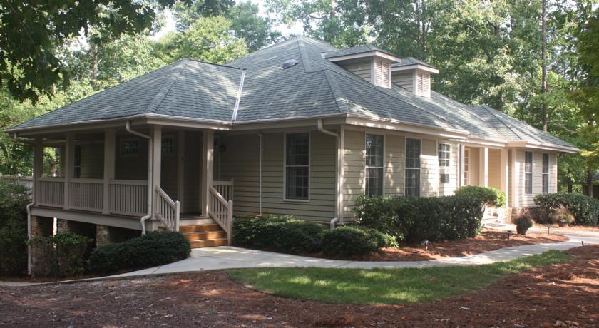 Отель Blue Ridge Golf Cottage