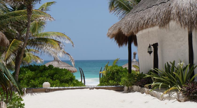 Playa Mambo Eco Cabanas