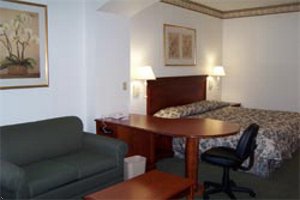 Отель Howard Johnson Inn and Suites Beaumont TX