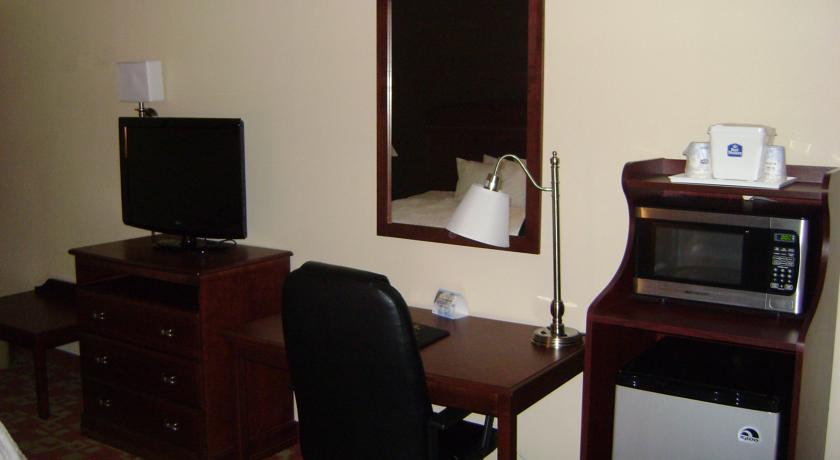 Отель Best Western Albemarle Inn