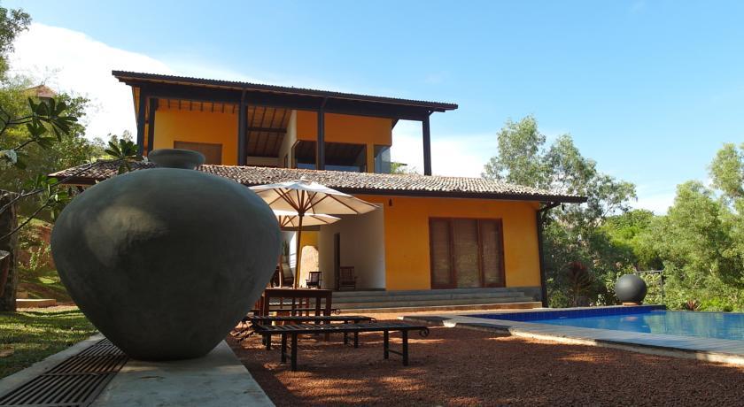 Отель Highland Villa