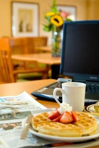 Отель Phoenix Inn Suites Salem