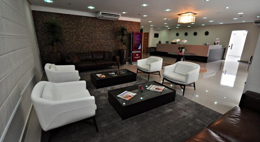 Отель Diamond Plaza Hotel