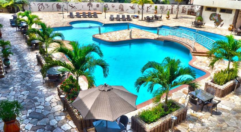 Отель Mensvic Grand Hotel
