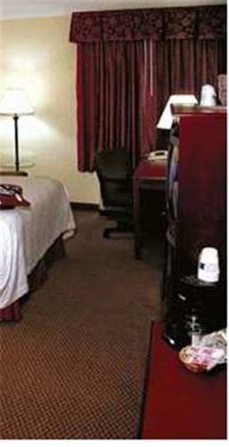Отель Hampton Inn Biloxi Beach Boulevard