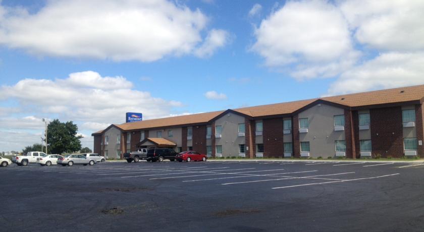 Отель Baymont Inn & Suites - Beloit