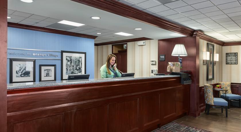 Отель Hampton Inn & Suites Cleveland-Beachwood