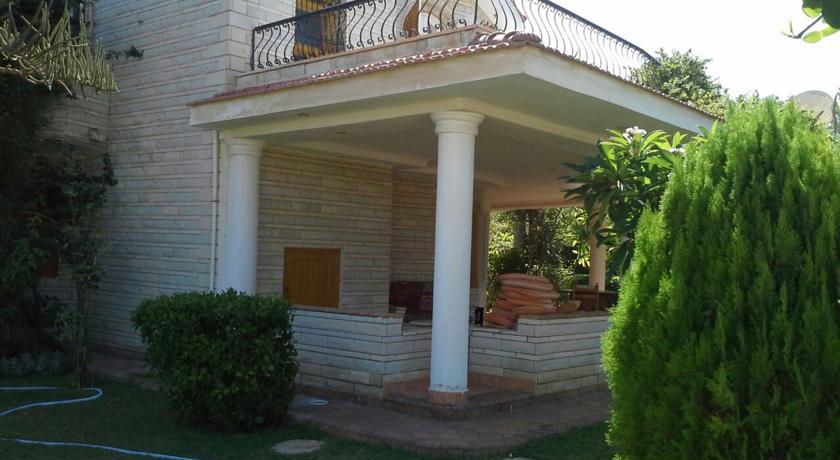Вилла Three-Bedroom Villa at Armed Forces Village, North coast