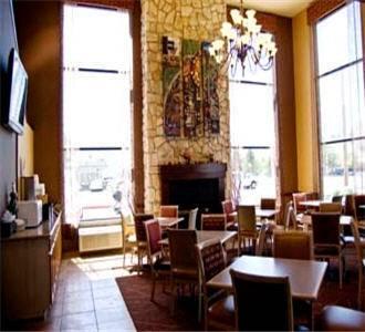 Отель Hampton Inn Auburn