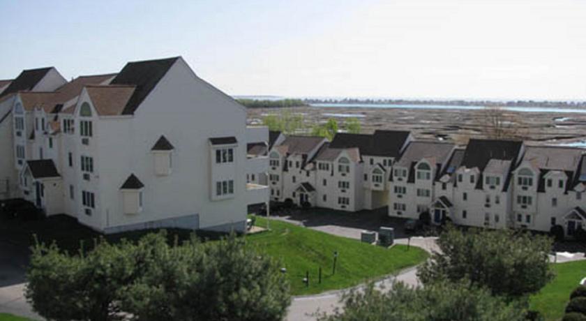 Отель Village By The Sea