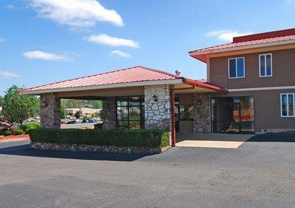 Отель Quality Inn & Suites Hot Springs