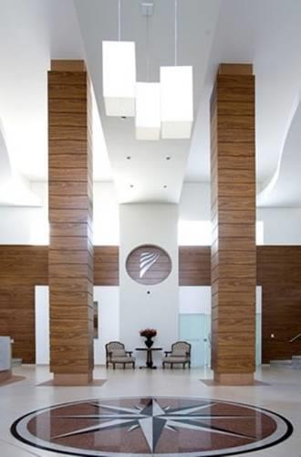 Отель Ville Hotel Gramadão