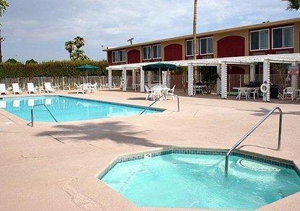 Отель Clarion Inn El Centro