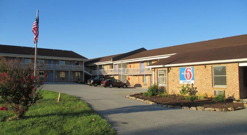 Отель Motel 6 Charles Town