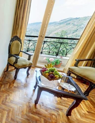 Отель Royal Himalayan Club