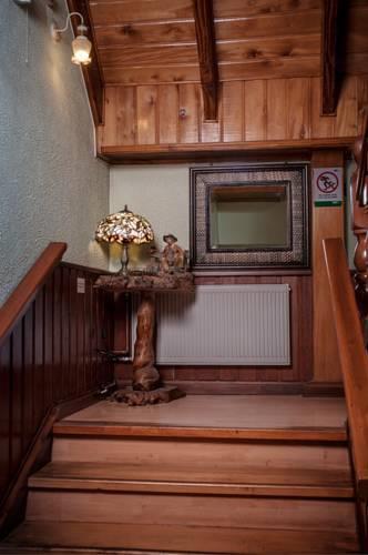 Отель Hostal Rio de Luna
