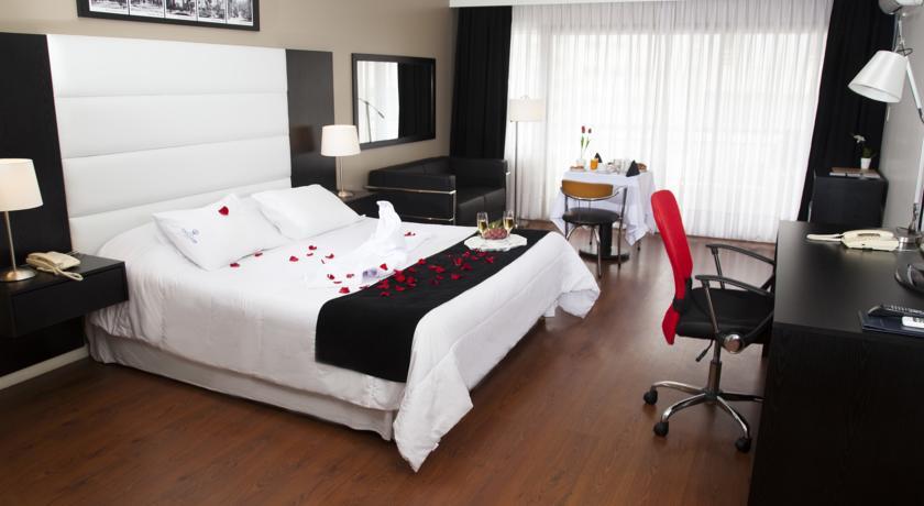 Отель Pocitos Plaza Hotel