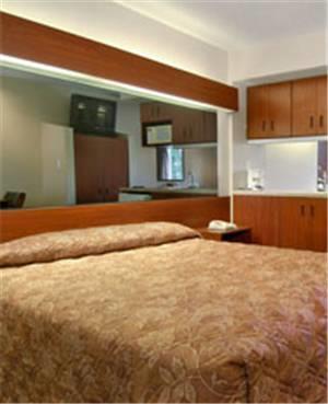 Отель Howard Johnson Inn And Suites-Ashland