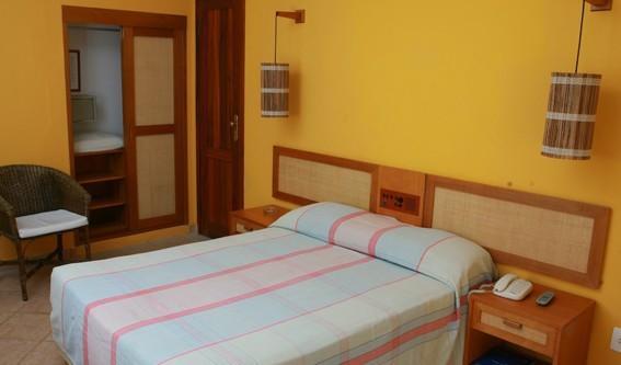 Отель Hotel Golfinho