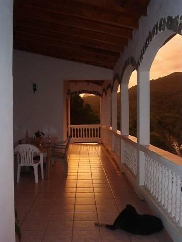 Отель Lodge Colibri