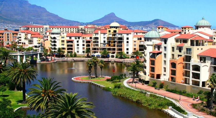 Africa Village Apartments - Island Club
