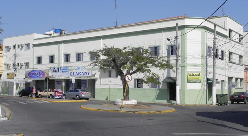 Отель Hotel Guarany