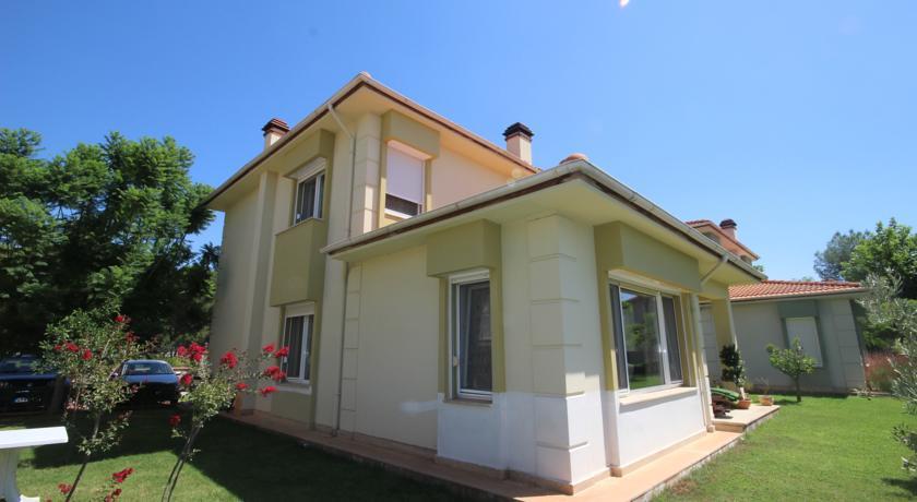Апартаменты Holiday Home Lily