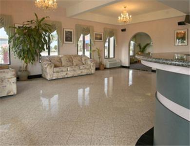Отель Ramada Limited Disneyland Area