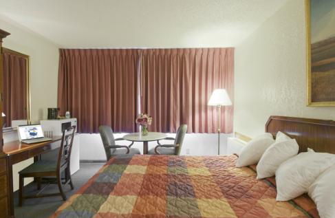 Отель Americas Best Value Inn Albert Lea