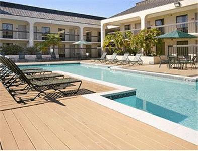 Отель Ramada Inn Baton Rouge