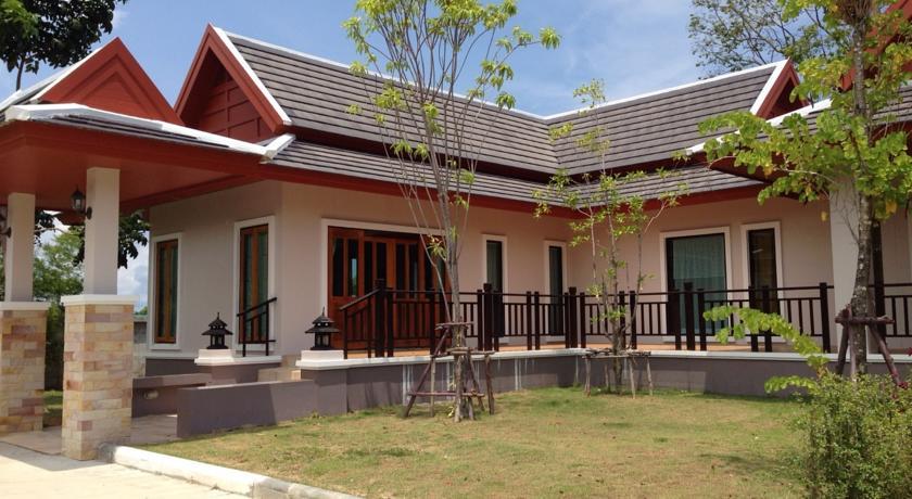 Отель Ban Thaithip Resort
