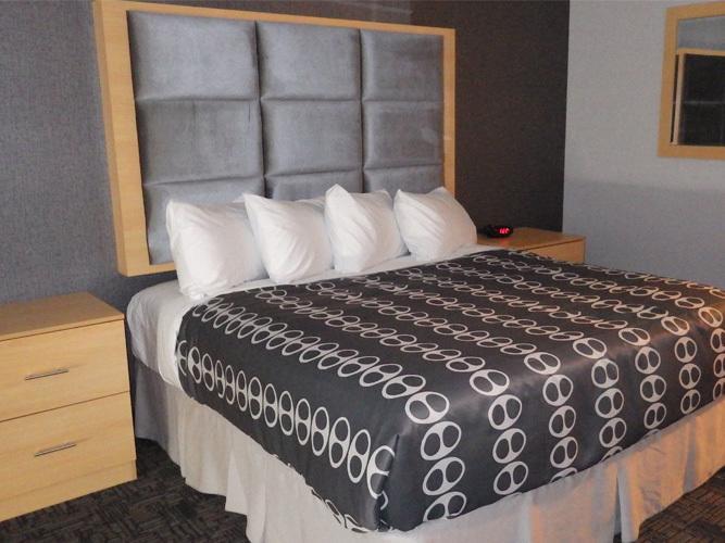 Отель Western Star All Suites Hotel Carnduff