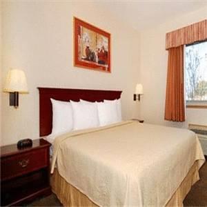 Отель Quality Inn & Suites Mountain View