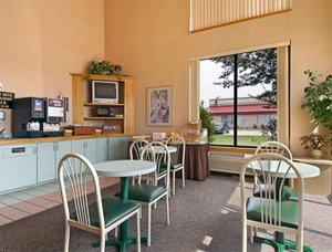 Отель Super 8 Watertown WI