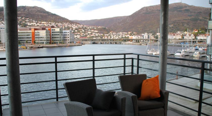 Byfjorden Apartment