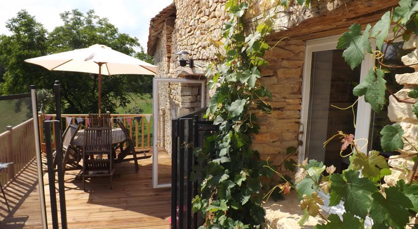 Апартаменты Holiday Home Le Tilleuil Gite