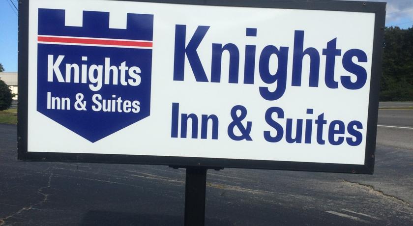 Отель Anniston Inn and Suites