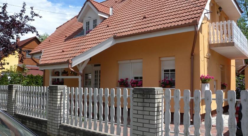 Апартаменты Apartment Balatonboglar 2